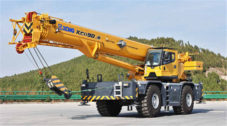 XCMG Official 90 Ton Brand New Rough Terrain Crane XCR90_M Price